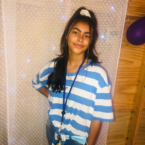 Meet your Posher, Rosanyily